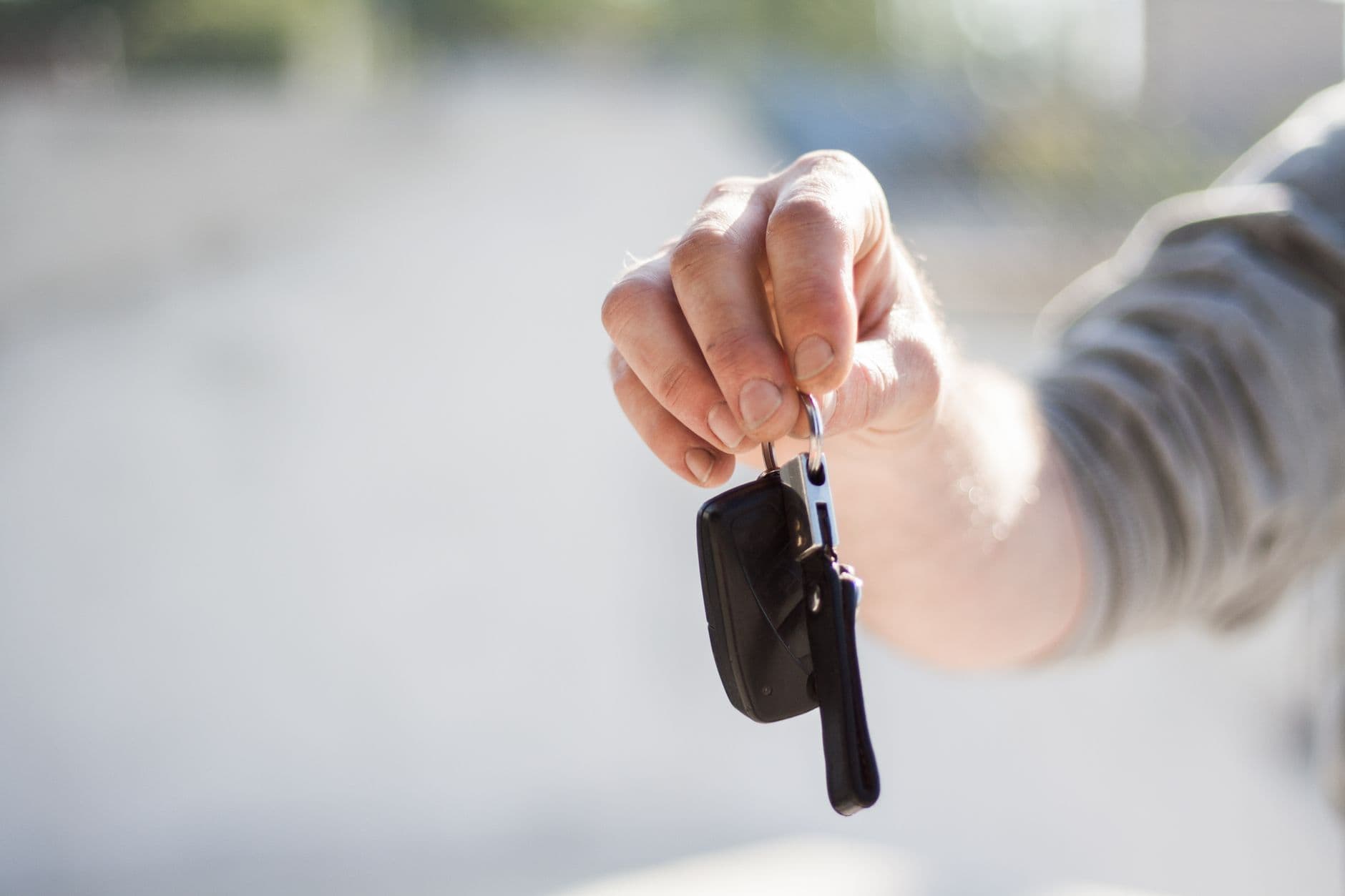 Nouvel arrivant en Israël : votre expérience de conduite compte-t-elle pour votre assurance auto ?